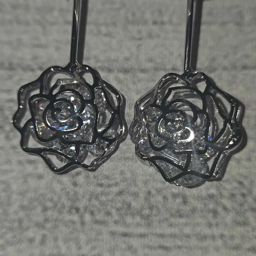 18K White Gold Plated Sterling Silver Shell Pearl & Swarovski Drop Earrings